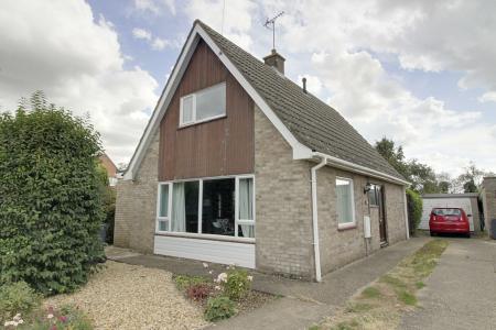 Seargeants Close, Newborough, PE6