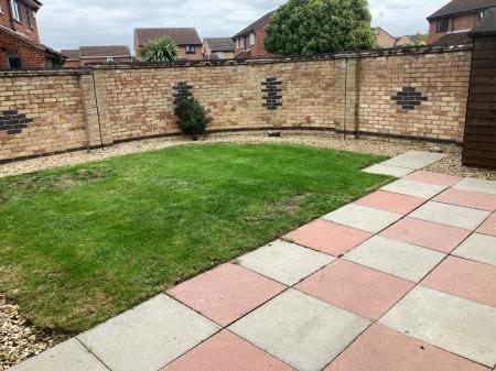 3 bedroom Semi-detached house for sale in Swift Close, Deeping St. James, PE6