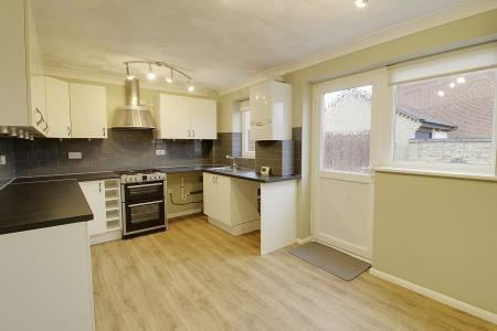 3 bedroom Semi-detached house for sale in Swift Close, Deeping St. James, PE6