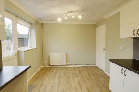 3 bedroom Semi-detached house for sale in Swift Close, Deeping St. James, PE6