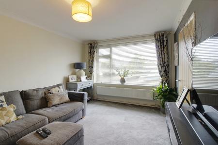 3 bedroom Semi-detached house for sale in The Orchard, Market Deeping, PE6