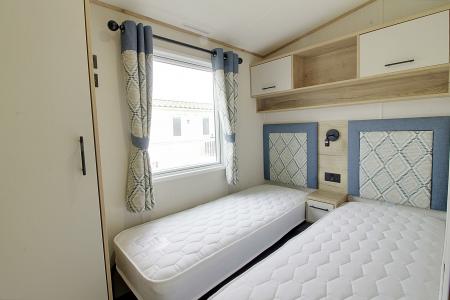 2 bedroom Park home for sale in Towngate East, Market Deeping, PE6