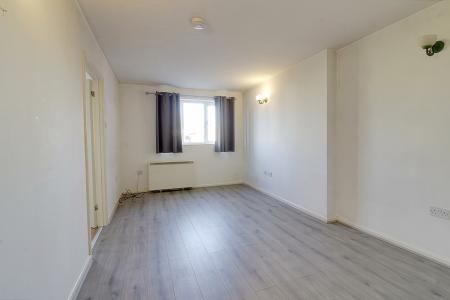 Manor Way, Deeping St. James, PE6