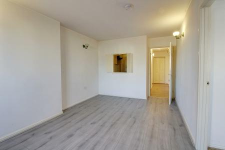 1 bedroom Flat to let in Manor Way, Deeping St. James, PE6