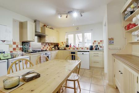 4 bedroom Detached house for sale in Hay Barn Road, Deeping St Nicholas, PE11