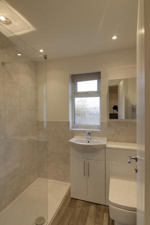 2 bedroom Terraced House to let in Dixons Road, Market Deeping, PE6