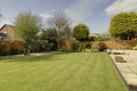 3 bedroom Detached house for sale in Florence Way, Market Deeping, PE6