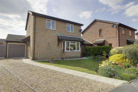 3 bedroom Detached house for sale in Florence Way, Market Deeping, PE6