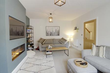 6 bedroom Detached house for sale in Windsor Gardens, Market Deeping, PE6