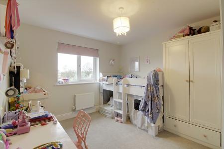 6 bedroom Detached house for sale in Windsor Gardens, Market Deeping, PE6