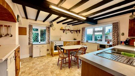 3 bedroom Character Property for sale in Church Cottage in Eaton, Church Lane, NG32 1SL