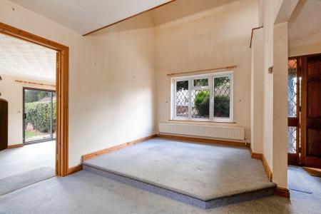 4 bedroom Detached house for sale in The Wonderful Waterside House, Ab Kettleby, LE14 3HT