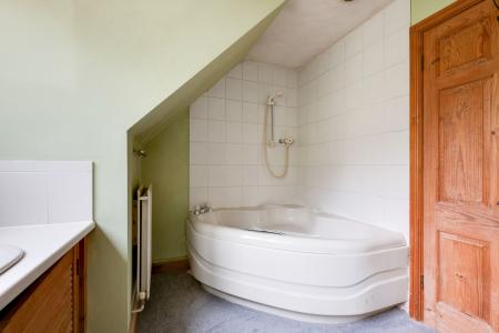 4 bedroom Detached house for sale in The Wonderful Waterside House, Ab Kettleby, LE14 3HT