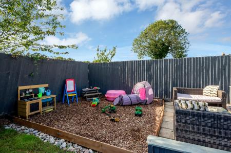 3 bedroom Semi-detached house for sale in Three Garden Areas on Coniston Road, Melton, LE13 0NE