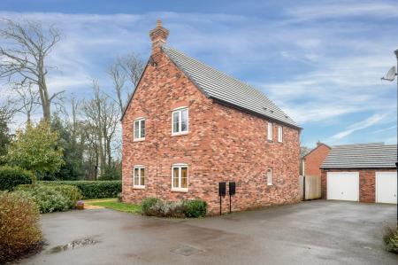 4 bedroom Detached house for sale in No Onward Chain in Waltham On The Wolds, LE14 4FG