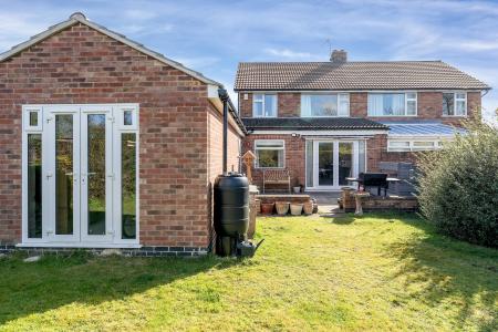 3 bedroom Semi-detached house for sale in No Onward Chain at Ferneley Cres, Melton Mowbray, LE13 1RZ
