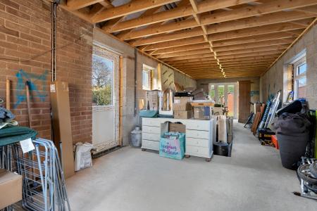 3 bedroom Semi-detached house for sale in No Onward Chain at Ferneley Cres, Melton Mowbray, LE13 1RZ