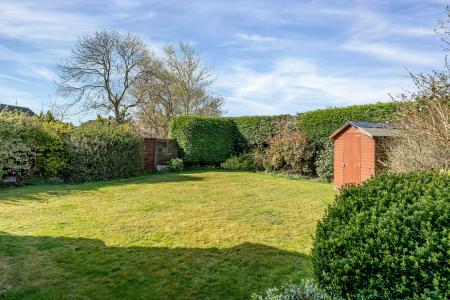 3 bedroom Semi-detached house for sale in No Onward Chain at Ferneley Cres, Melton Mowbray, LE13 1RZ