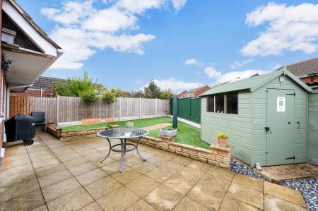 3 bedroom Semi-detached house for sale in Immaculate Family Home on Grange Drive, Melton, LE13 1EL