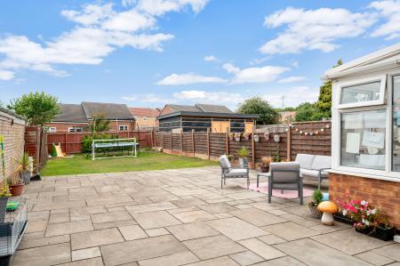 3 bedroom Semi-detached house for sale in New Kitchen on Klondyke Way, Asfordby, LE14 3TW