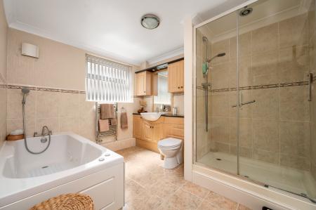 4 bedroom Detached house for sale in Picturesque Views in Kirby Bellars, LE14 2EA