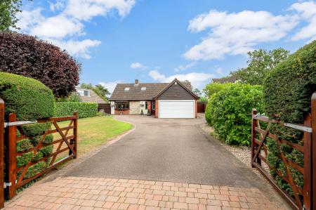 Picturesque Views in Kirby Bellars, LE14 2EA