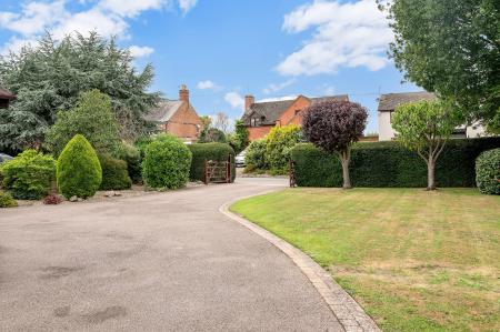 4 bedroom Detached house for sale in Picturesque Views in Kirby Bellars, LE14 2EA