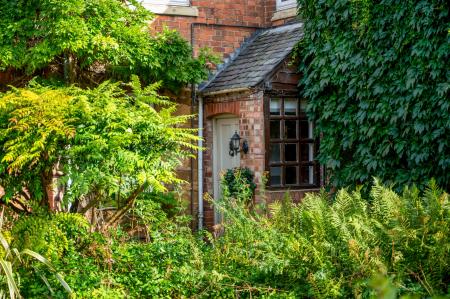 4 bedroom Detached house for sale in Ferndale House, Main Street, Asfordby, LE14 3RZ