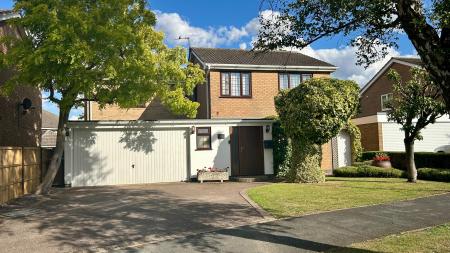 4 bedroom Detached house for sale in Fantastic Norfolk Drive Family Home, Melton Mowbray,LE13 0AZ