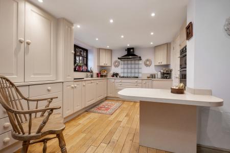 4 bedroom Detached house for sale in Fantastic Norfolk Drive Family Home, Melton Mowbray,LE13 0AZ