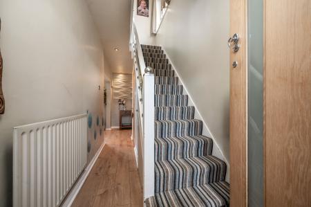 3 bedroom Semi-detached house for sale in Stunning Garden on Oak Road, Melton Mowbray, LE13 1BD