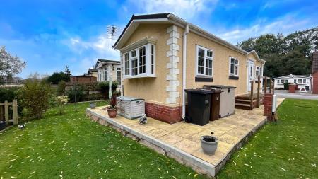 1 bedroom Park home for sale in Life by the Water at Nevada Park, Melton Mowbray, LE13 0JD