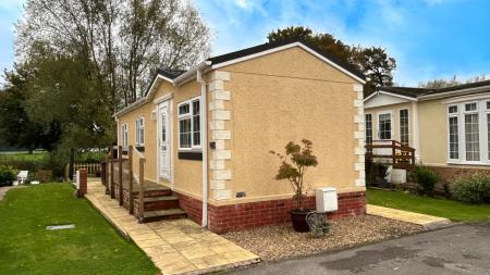 1 bedroom Park home for sale in Life by the Water at Nevada Park, Melton Mowbray, LE13 0JD