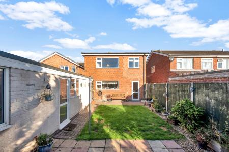 4 bedroom Detached house for sale in Spacious Home on Redbrook Crescent, Melton, LE13 0EU