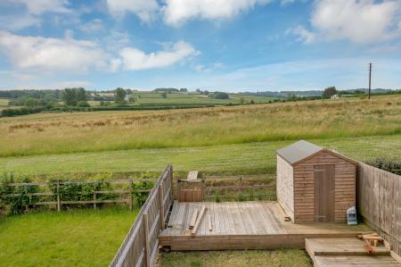 Sensational Countryside Views in Long Clawson, LE14 4FL