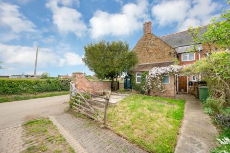 4 bedroom Character Property for sale in Stanleys Lane, Eastwell, Melton Mowbray, LE14