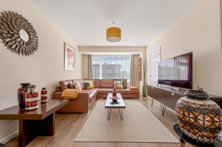 Cul-De-Sac Living on Witham Close, Melton, LE13 0EA