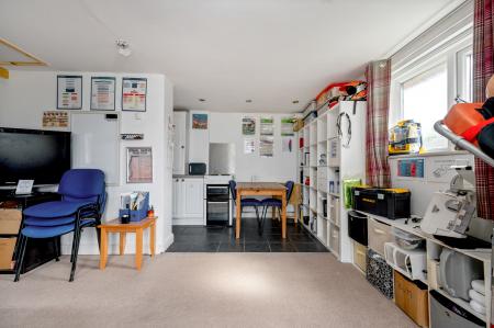 5 bedroom Detached house for sale in Annexe & Family Home on Delamare Road, Melton, LE13 1PL