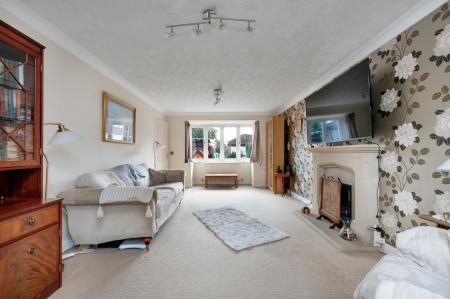5 bedroom Detached house for sale in Annexe & Family Home on Delamare Road, Melton, LE13 1PL