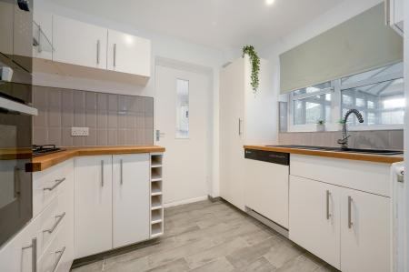 Re-Decorated Home on Meadowsweet Close, Melton, LE13 0FT