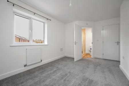 3 bedroom End of terrace house to let in Charles Dyer Close, Melton Mowbray