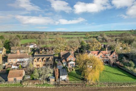 4 bedroom Detached house for sale in Generous Garden at The Oaks at Goadby Marwood, LE14 4LN