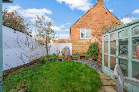 3 bedroom Terraced House for sale in The Homely Rowan Cottage in Stathern, LE14 4HH