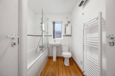 2 bedroom Terraced House for sale in No Chain on Horse Field View, Melton Mowbray, LE13 0TF