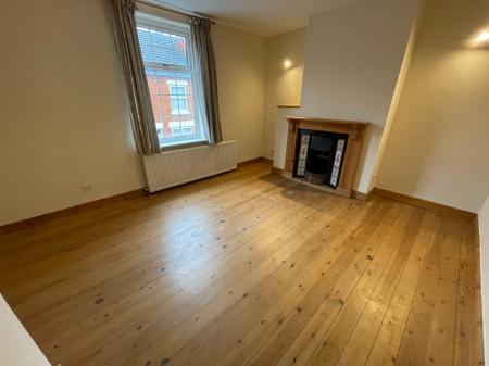 3 bedroom Semi-detached house to let in George Street, Melton Mowbray, LE13