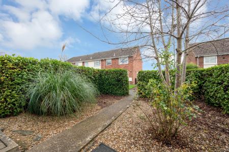 3 bedroom Semi-detached house for sale in Tranquil Spacious Home on Thrush Close, Melton, LE13 0QF
