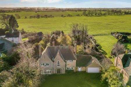 Huge Potential at Kirby Lane House, Burton Road, LE13 1DN