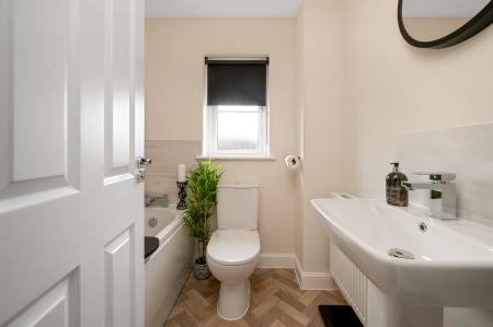 3 bedroom Semi-detached house for sale in Beaufighter Crescent, Melton Mowbray, LE13