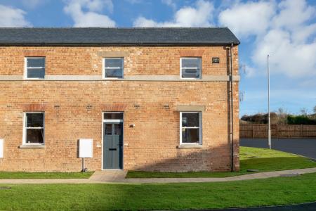 2 bedroom End of terrace house for sale in Fall In Love with St Marys Place, Melton Mowbray, LE13 1GL
