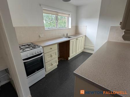 2 bedroom Flat for sale in Ash Road, Newark